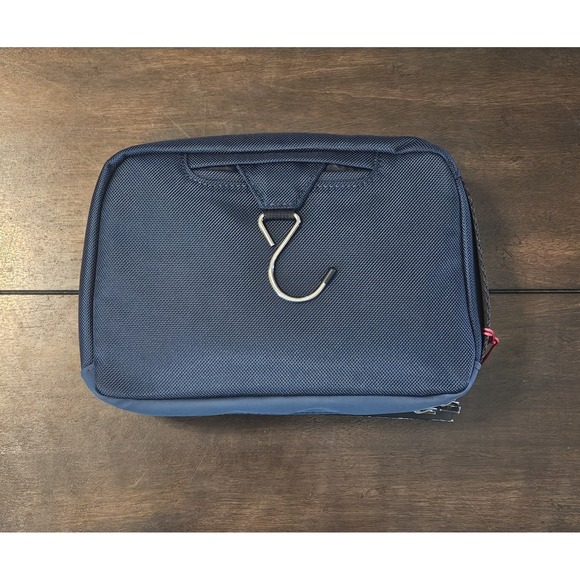 Tumi Alpha Bravo Response Travel Kit Toiletry Bag Navy Blue Coated Canvas NWT - Picture 3 of 8